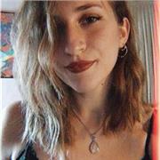 Graduada en Biología con un Máster de especialización en Ecología Marina se ofrece a dar clases sobre cualquier ámbito de la materia a todos los niveles académicos